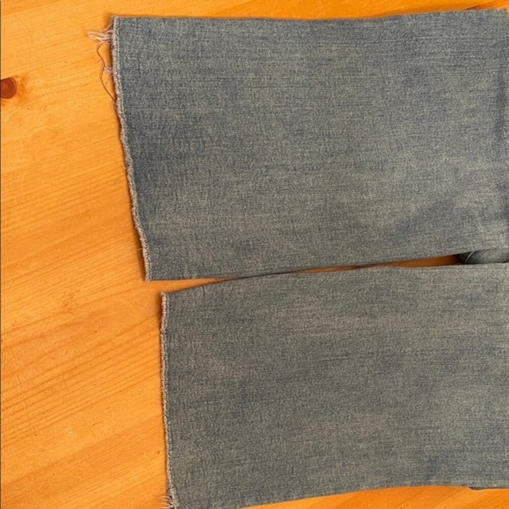 VERVET BY FLYING MONKEY Blue Wide Leg Jeans w/ Raw Hem, Size 28 - Picture 6 of 7
